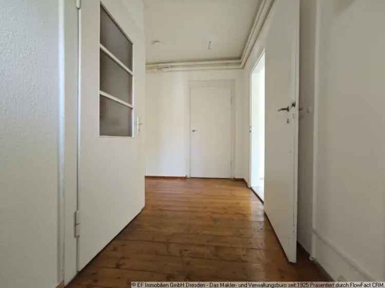 beziehbare 4-Zi.Whg. mit Carport-Stellplatz, Balkon, Holzböden, Wintergarten, sep. Küche, AK und Bad mit BW+DU+FE in ruhiger Hanglage, 01326 Dresden