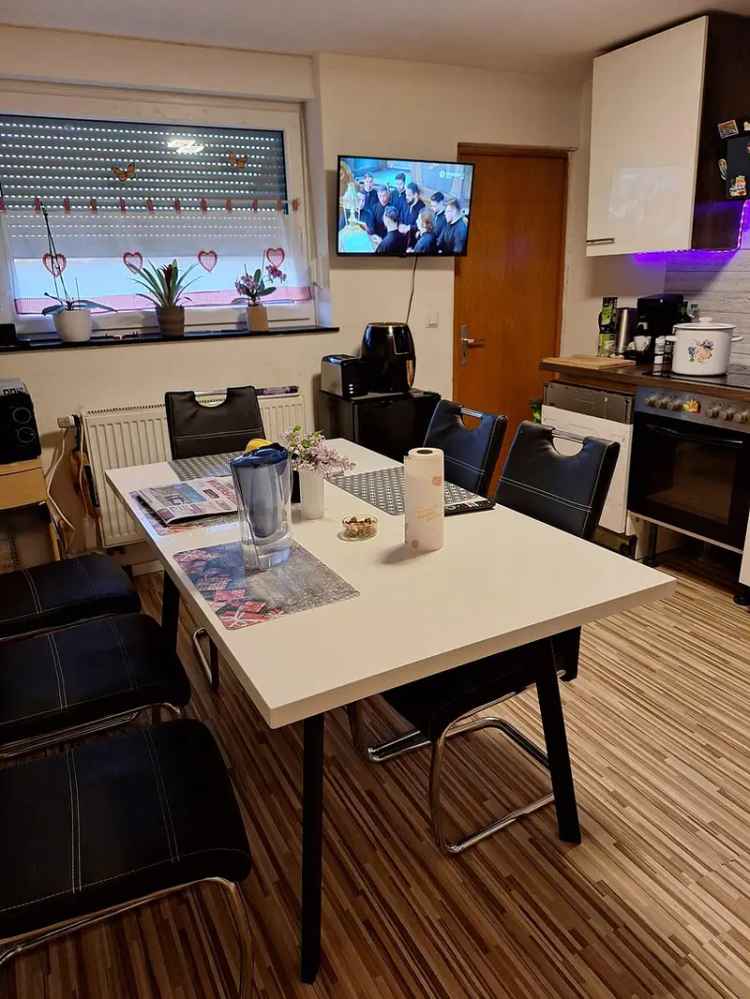 3-Zimmer-Dachgeschosswohnung in Wiebelskirchen mit Garage