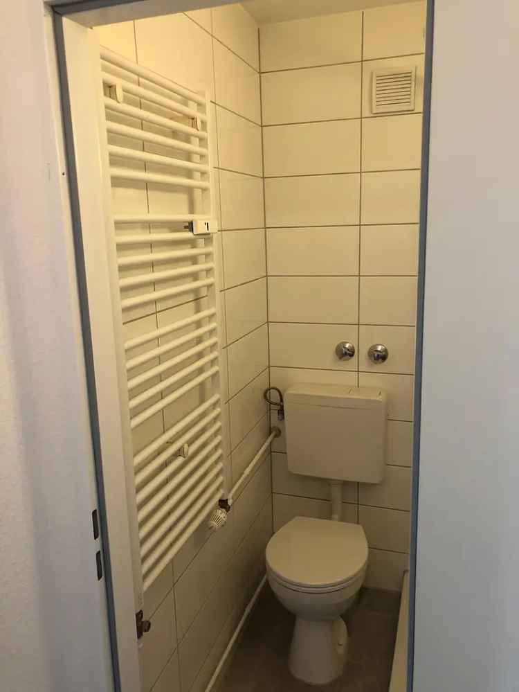Moderne 1-Zimmerwohnung mit Einbauküche und Balkon in zentraler  Lage von Mainz