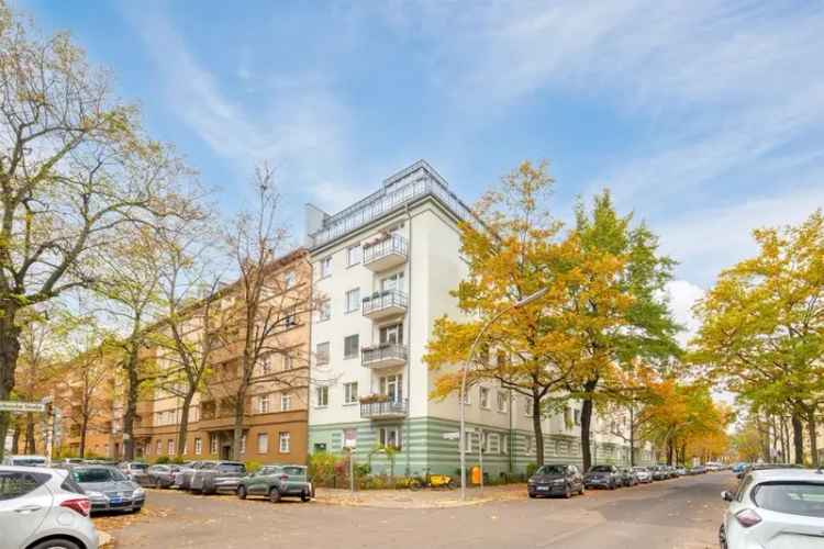 Bezugsfreie Dachgeschosswohnung dicht am Ludwigkirchplatz mit Lift & PKW-Stellplatz