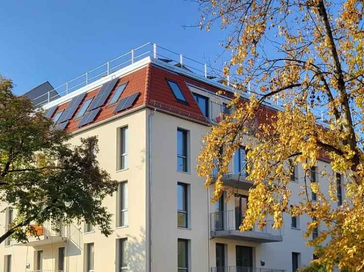 Großzügige 4-Zimmer-Dachgeschosswohnung mit Dachterrasse und Fernblick in energieeffizientem Neubau-Erstbezug Nähe U-Residenzstraße