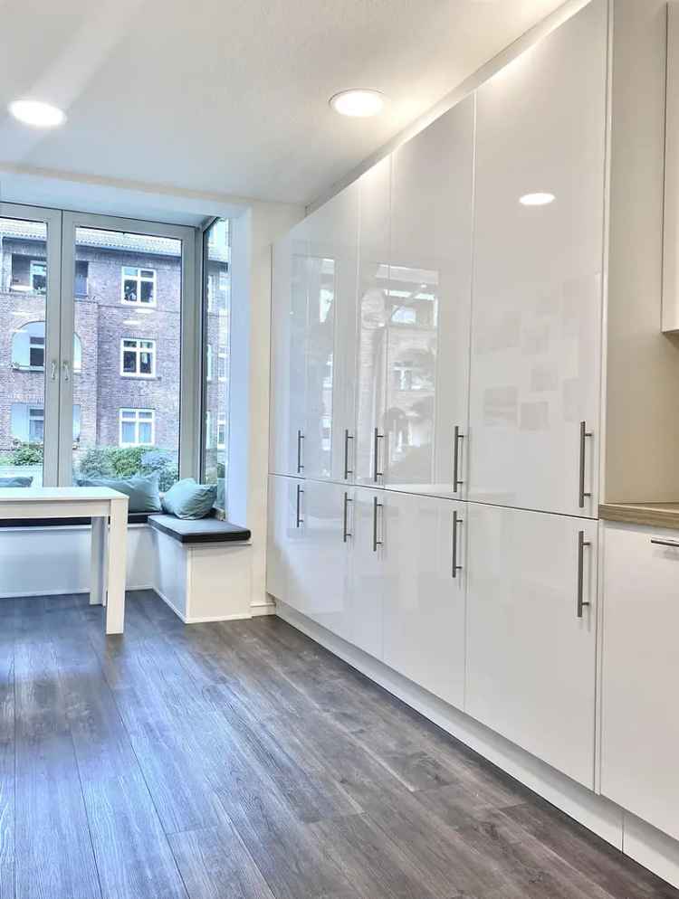 Courtagefrei • 2 (Wohn-/) BÜROFLÄCHEN mit 5 TG-Stellplätzen in HH-Alsterdorf