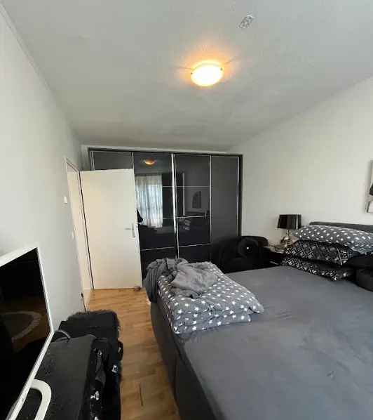 Attraktive Kapitalanlage: Vermietete/barrierefreie  4,5Zimmer Wohnung/ Aufzug/ Entwicklungspotenzial