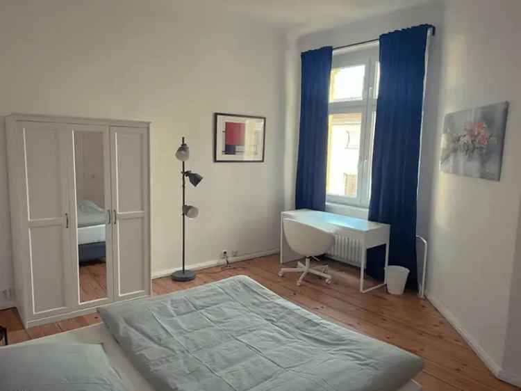 Zimmer mieten in heller Wohnung mit Balkon in Berlin