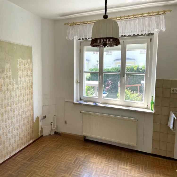 3,5-Zimmer-Maisonette im Reihenhausstil mit eigenem Garten in guter Lage von Trachau!