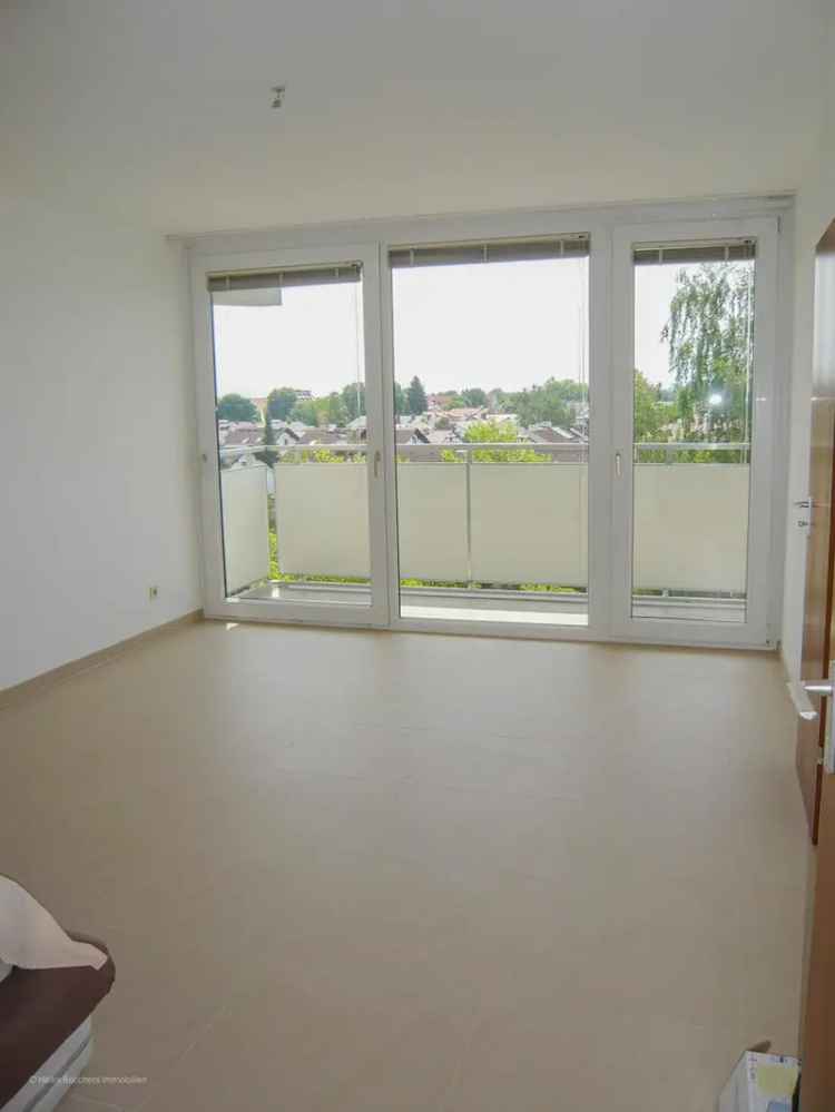 2 Zimmer Wohnung mit Fernblick Balkon und Tiefgarage