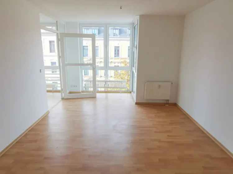 Renditestarkes Wohnungspaket mit 4 WE | 1-2 RW mit EBK | bezugs- und barrierefrei | Aufzug
