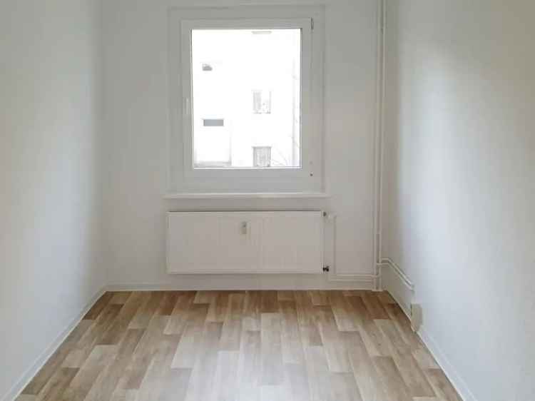 Eure familienfreundliche 3-Zimmer-Wohnung mit Balkon in grüner Lage!