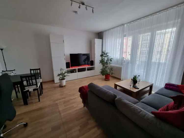 Mieten 2 Zimmerwohnung in Charlottenburg mit Balkon und Fahrstuhl