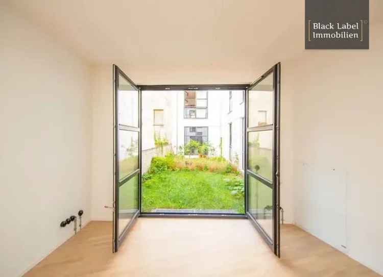 Loft im nicht einsehbaren Hochparterre mit kleinem Garten im Innenhof, in Berlin Mitte - Moabit