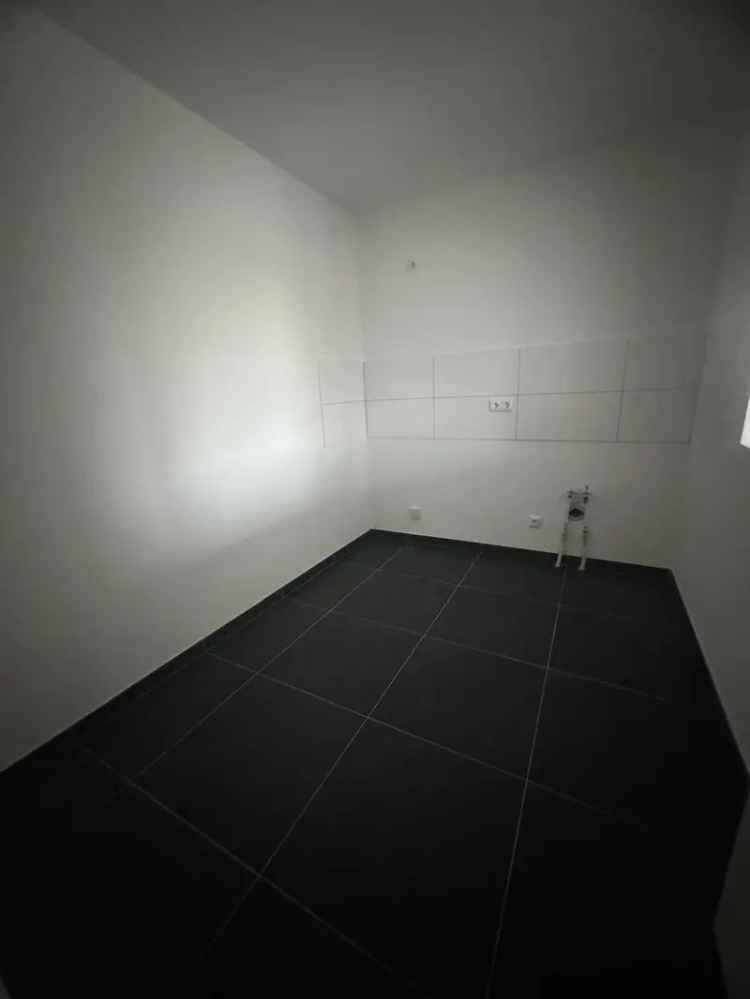 Kapitalanlage: 2 Zimmer, Balkon, TG – Stellplatz, 4,8% Rendite!