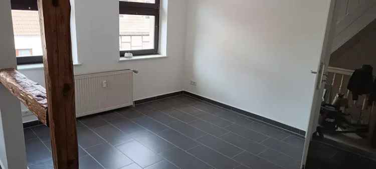 Frisch sanierte 1-Raum-Wohnung mit moderner Ausstattung und kompletter Möblierung