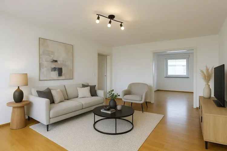 Gepflegte und bezugsfreie 3-Zimmer-Wohnung mit Balkon in ruhiger Wohnlage