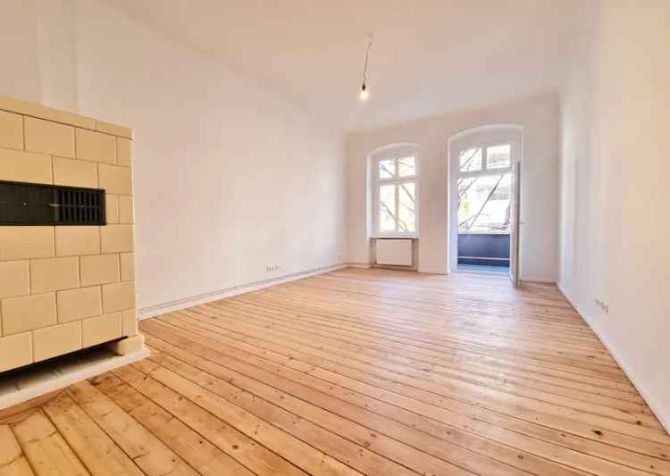 Bezugsfreie und frischsanierte 2-Zimmer-Altbau-Wohnung in begehrter Wasserlage zw. Kiehlufer, Paul-Lincke Ufer und Maybachufer!