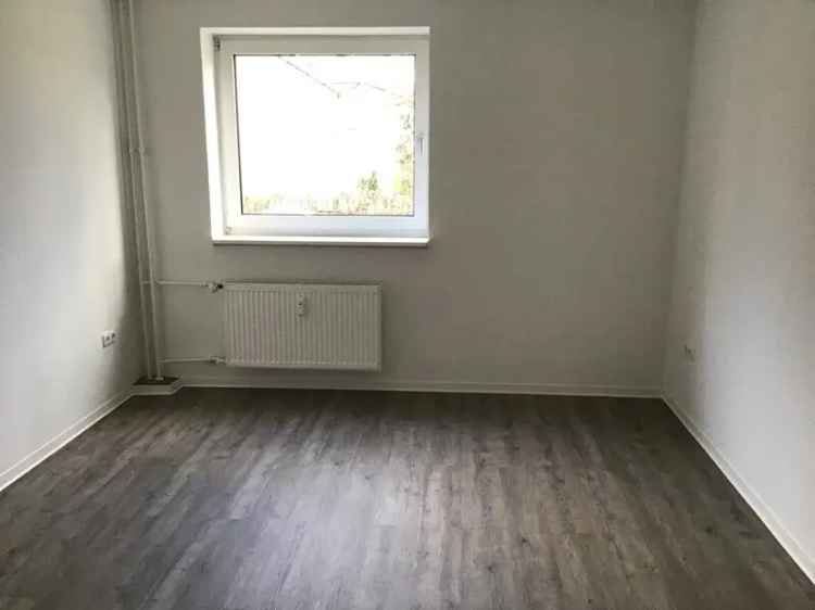 Moderne 2-Zimmer-Wohnung mit Balkon. Kurzfristig verfügbar