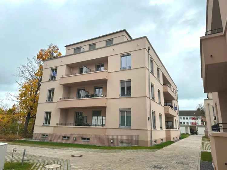 Hochmoderne Eigentumswohnung mit Einbauküche und Pkw-Stellplatz mit Wallbox