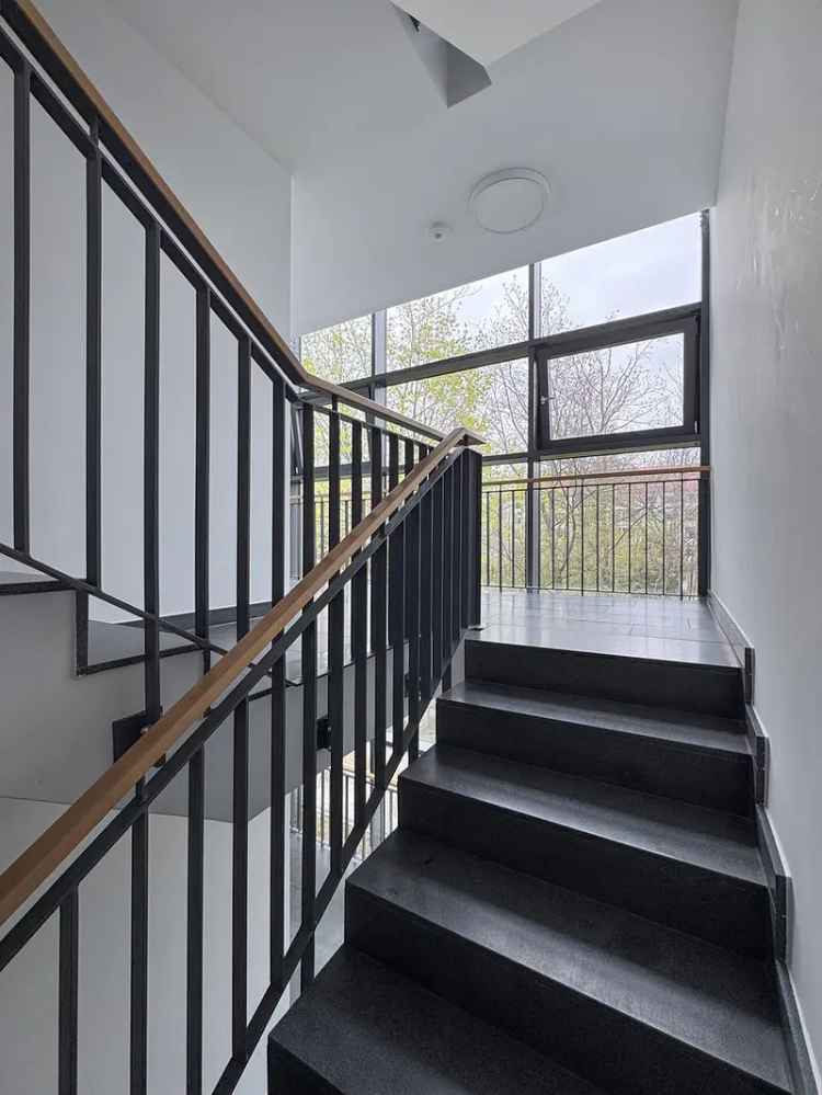 4-Zimmer-Wohnung, PROVISIONSFREI! Modern, ruhig, citynah – An der Grenze zu Friedrichshain