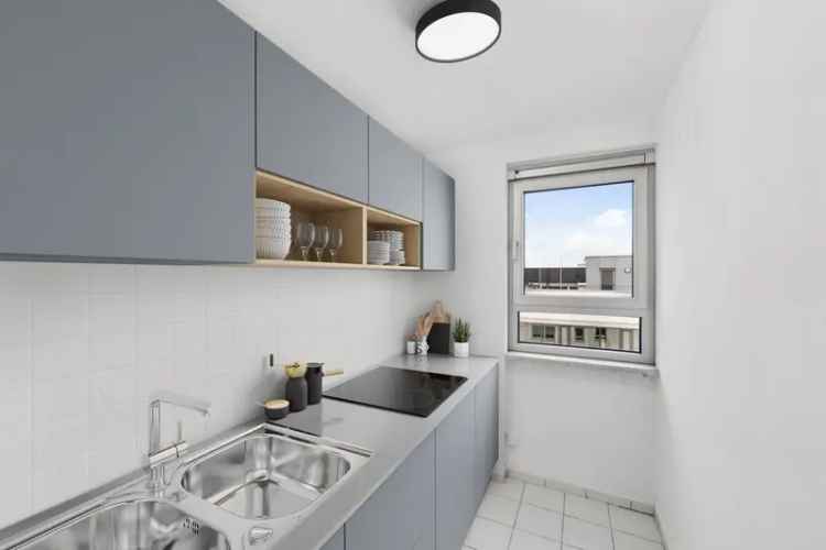 Mieten 2 Zimmer Wohnung in gut erhaltenem Hochhaus mit durchdachter Raumaufteilung