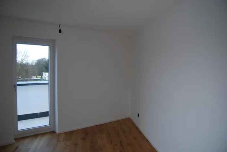 Exklusives 2 Zimmer-Penthouse, Erstbezug mit Einbauküche, Dachterrasse, Klima, Bad, Gäste-WC u.v.m.