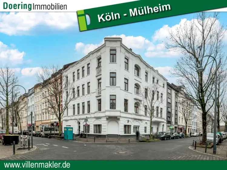 Dachgeschoss Wohnung kaufen in Mülheim mit großzügigem Wohnbereich und Garten