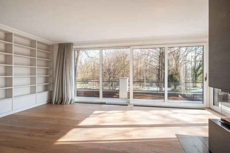 Luxuriöse 3-Zimmer-Penthousewohnung mit Traumblicken in ruhiger Lage