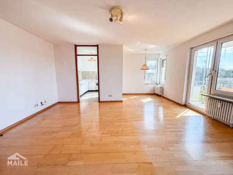 Sonnige 2-Zimmer Wohnung mit Balkon und TG-Stellplatz!