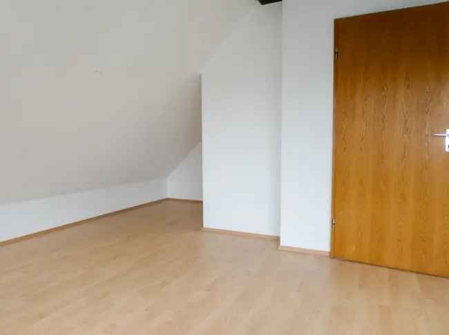 Dachgeschosswohnung 68m² 2 Personen Balkon Dachterrasse