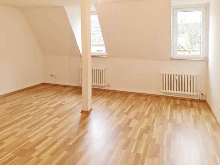 Gemütliche 2 Zimmer-Dachgeschosswohnung zu vermieten!