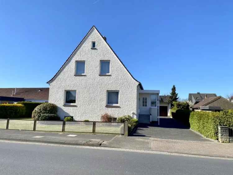 Sehr gepflegtes Einfamilienhaus mit Wintergarten und Doppelgarage