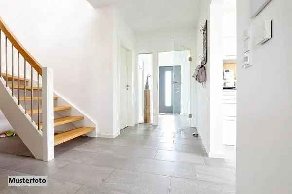 Maisonette-Wohnung mit Garage