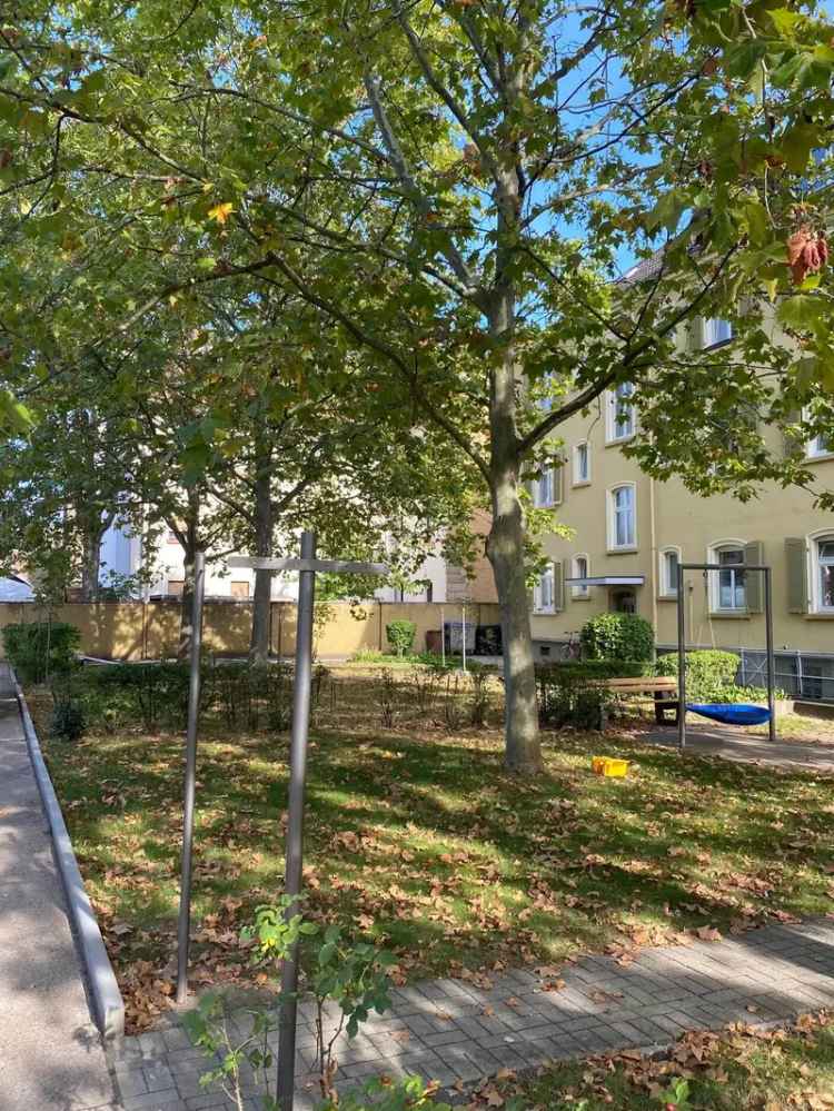 2 Zimmer Wohnung Mannheim Waldhof mit Stellplatz