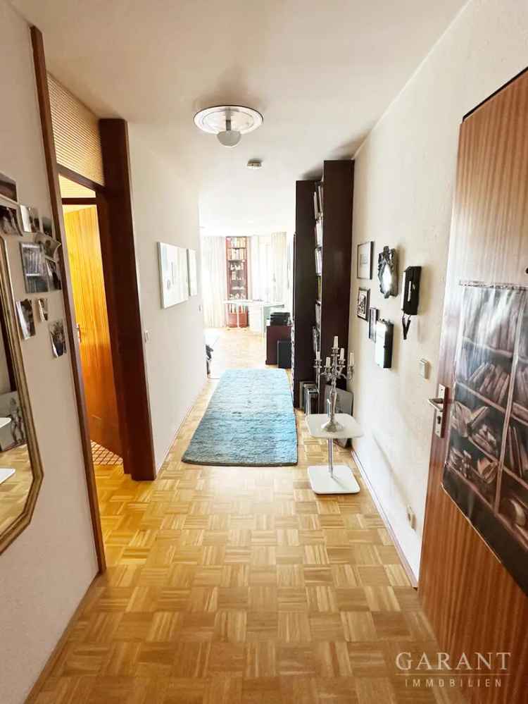 Zentrale Wohnlage in Stuttgart-Degerloch mit Südbalkon