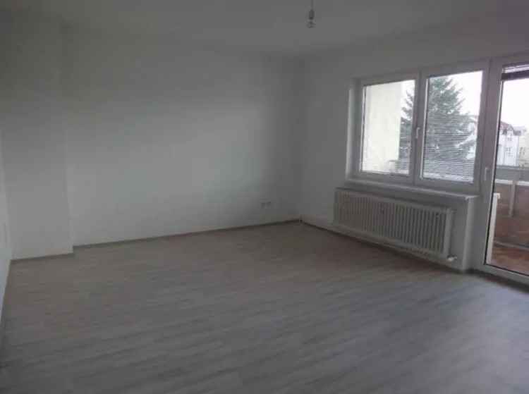 ETW 3.Etage Westausrichtung, mit Stellplatz, ruhige Lage , Nähe Altstadt mit freundlichem Mieter