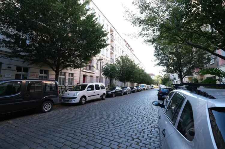 „Freie, Maisonette-Altbauwohnung mit Balkon am Arnswalder Platz / Prenzlauer Berg, unsaniert „