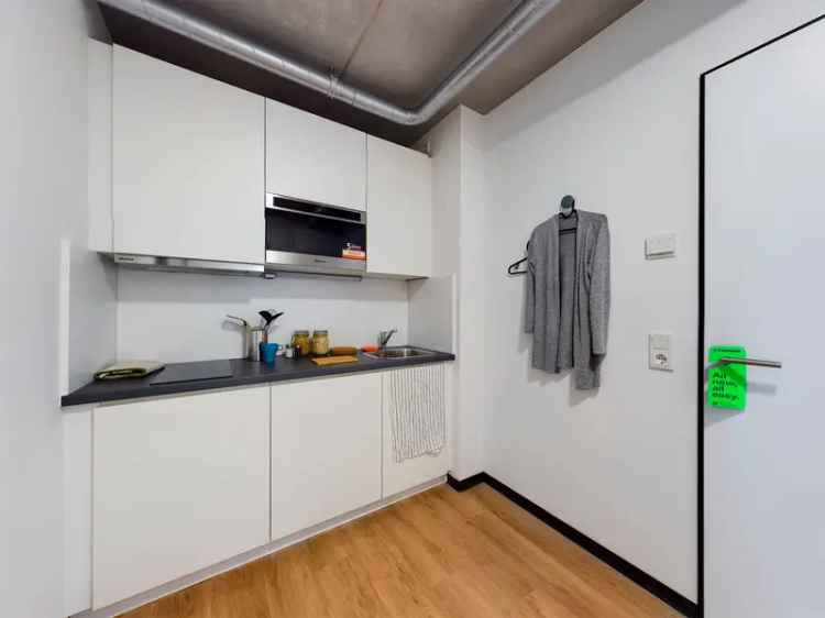 DIE ZIMMEREI | Hell + zentral: Premium-Apartment für Studierende + Auszubildende | XL Bude