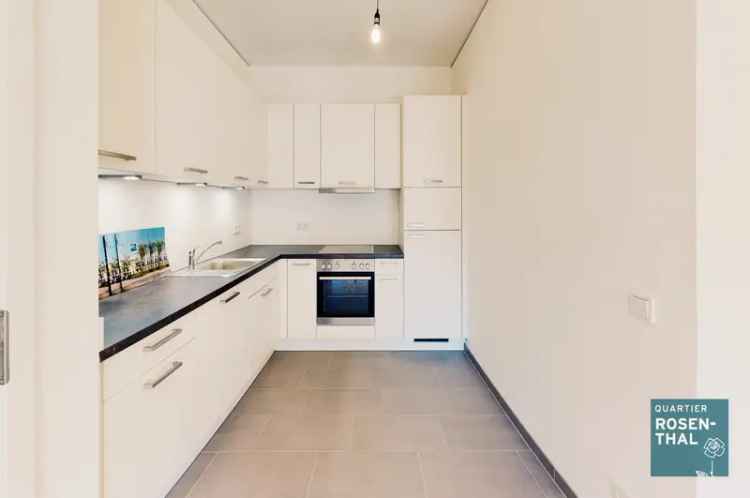 Moderne 3 Zimmer Wohnung mit Balkon im Grünen!