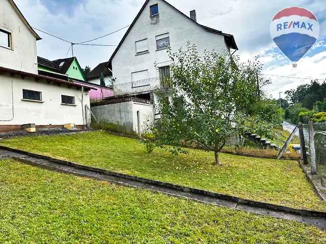 Kleines Einfamilienhaus mit Garten und Garage in Isselbach