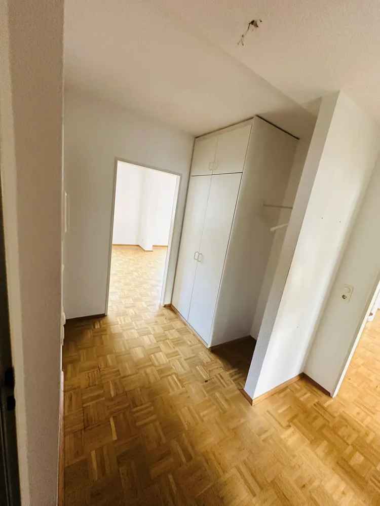 Lichtdurchflutete 4- Zimmer-Maisonetten Wohnung im Herzen von Ratingen.