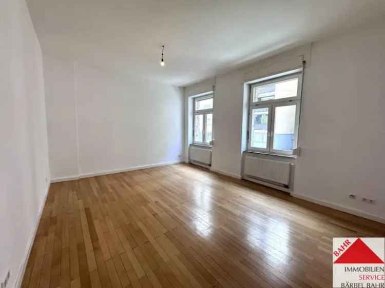 Mieten 3 Zimmer Wohnung Stuttgart-West mit Balkon und Altbau-Charme