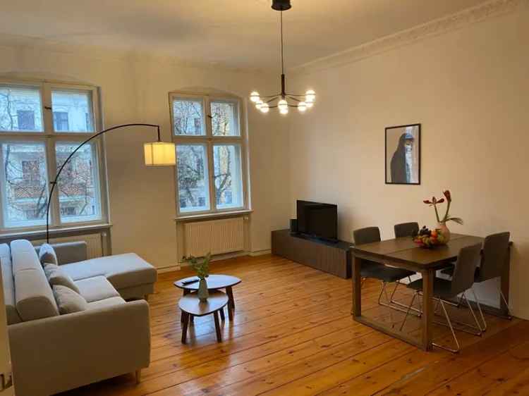 Zentrum von Neukölln - Liebevoll eingerichtete Wohnung mit großem Balkon