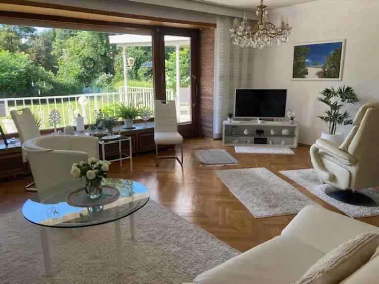 *Doppelhaushälfte*mit Terrasse, Garten und Balkon* in beliebter Lage