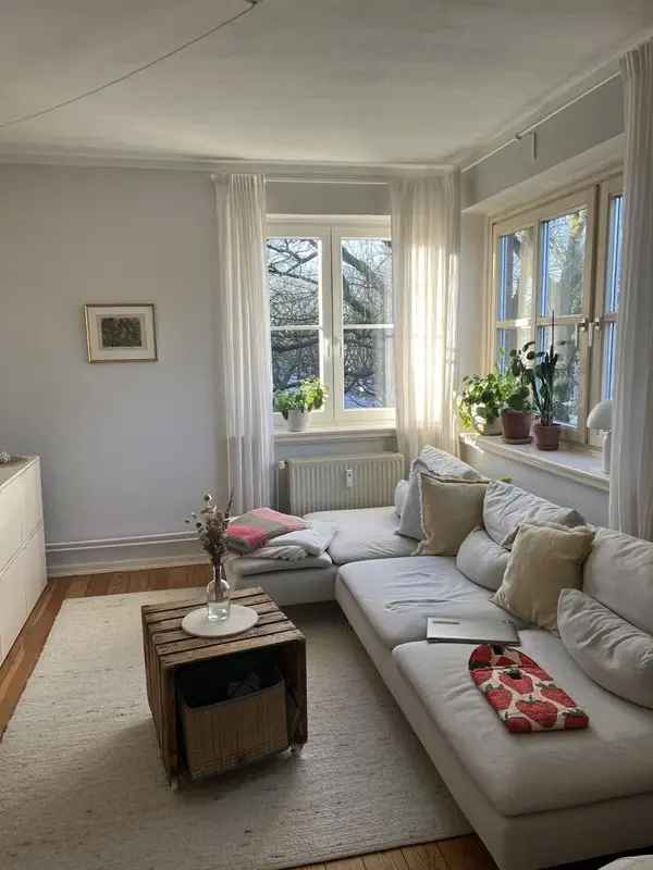 2 Zimmer Wohnung Ottensen Dielenboden Balkon