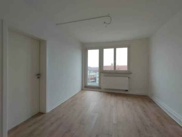 SINGLEWOHNUNG mit BALKON