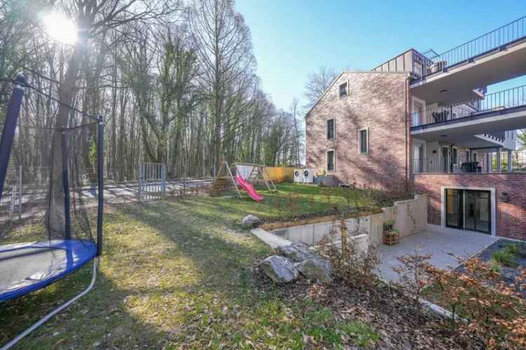 Über den Dächern von Ippendorf: Exklusive Dachgeschoss-Oase mit Weitblick und Sternenhimmel-Romantik