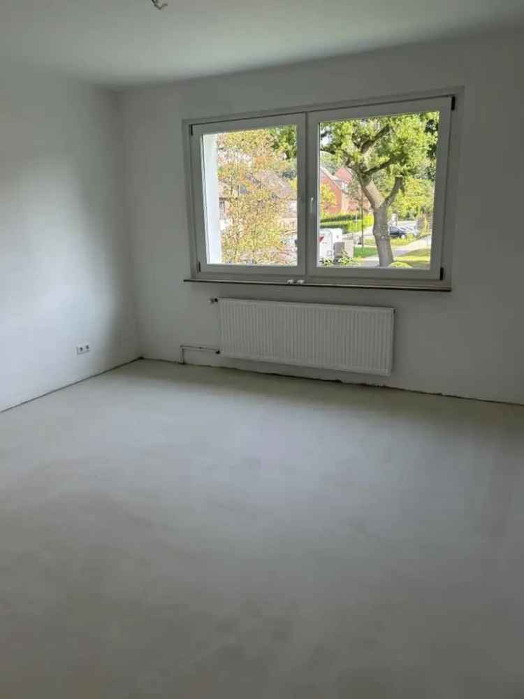 Etagenwohnung: 2 Zimmer Köstersfeld44 in Oberhausen
