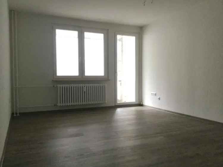 Gemütliche 2-Zimmer Wohnung mit Balkon zu vermieten