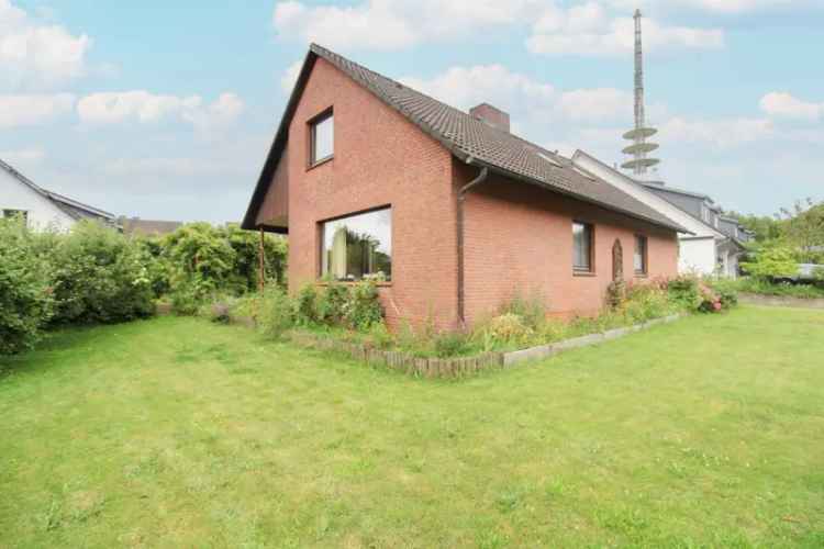 
Raumwunder in massiver Bauweise mit vielseitigen Möglichkeiten in beliebter Lage inkl. Carport 