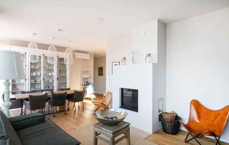 Luxuriöses Penthouse  mit Aufdachterrasse im Winskiez