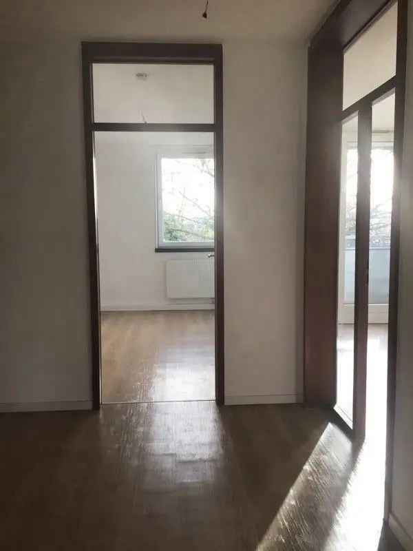 Mitten drin statt nur dabei: individuelle 3-Zimmer-Wohnung mit Balkon!