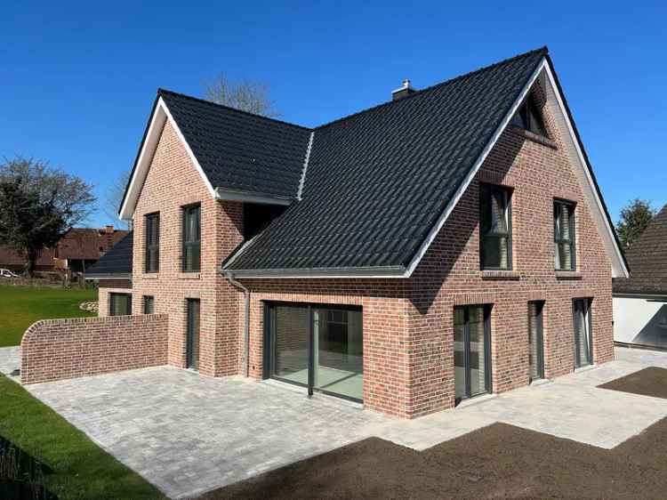 Neubau-Doppelhaushälften in Scharbeutz-Klingberg – Ihr Traumhaus am See!